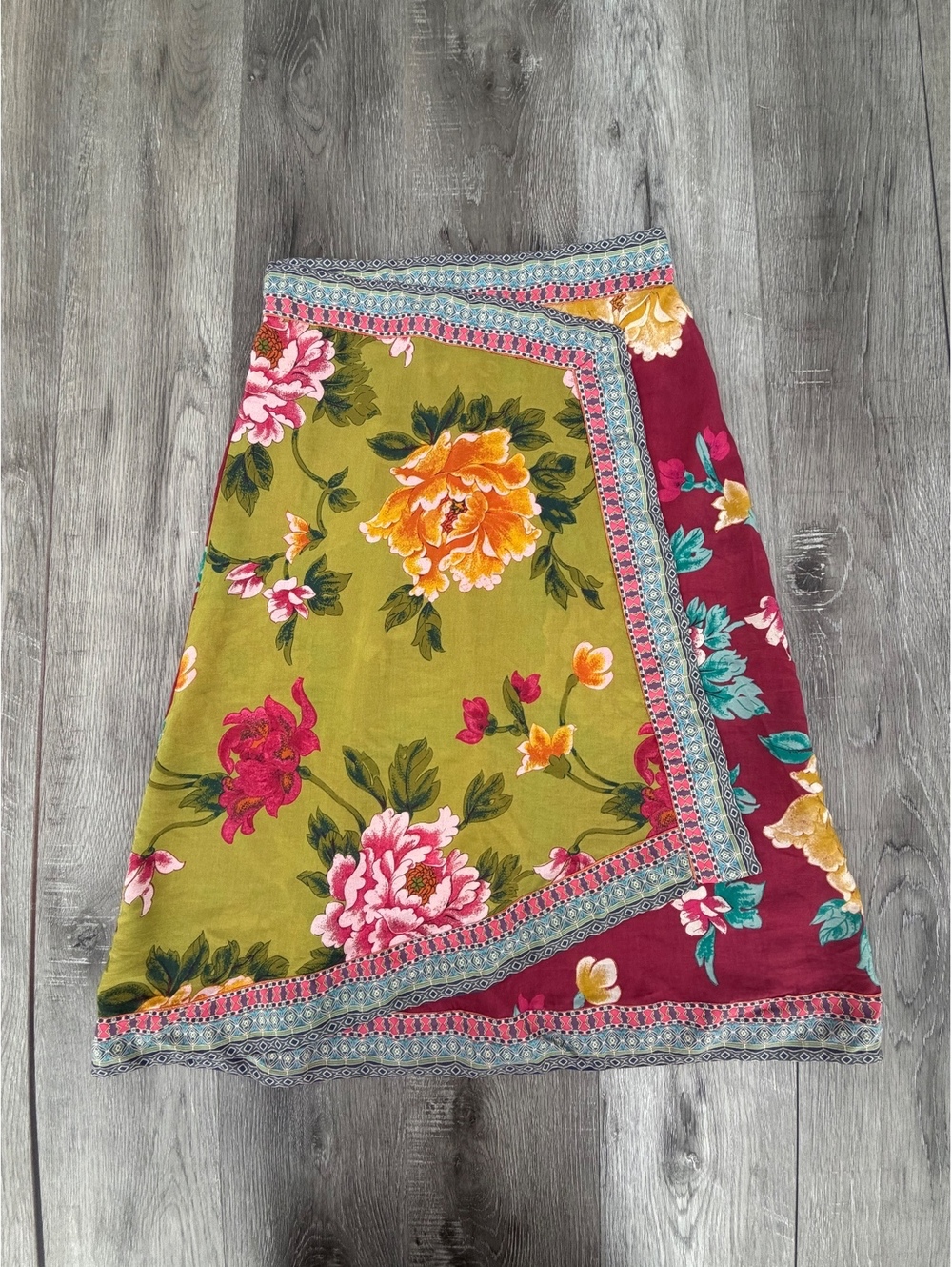 Sundance Maru Blooms Wrap Skirt Size PM